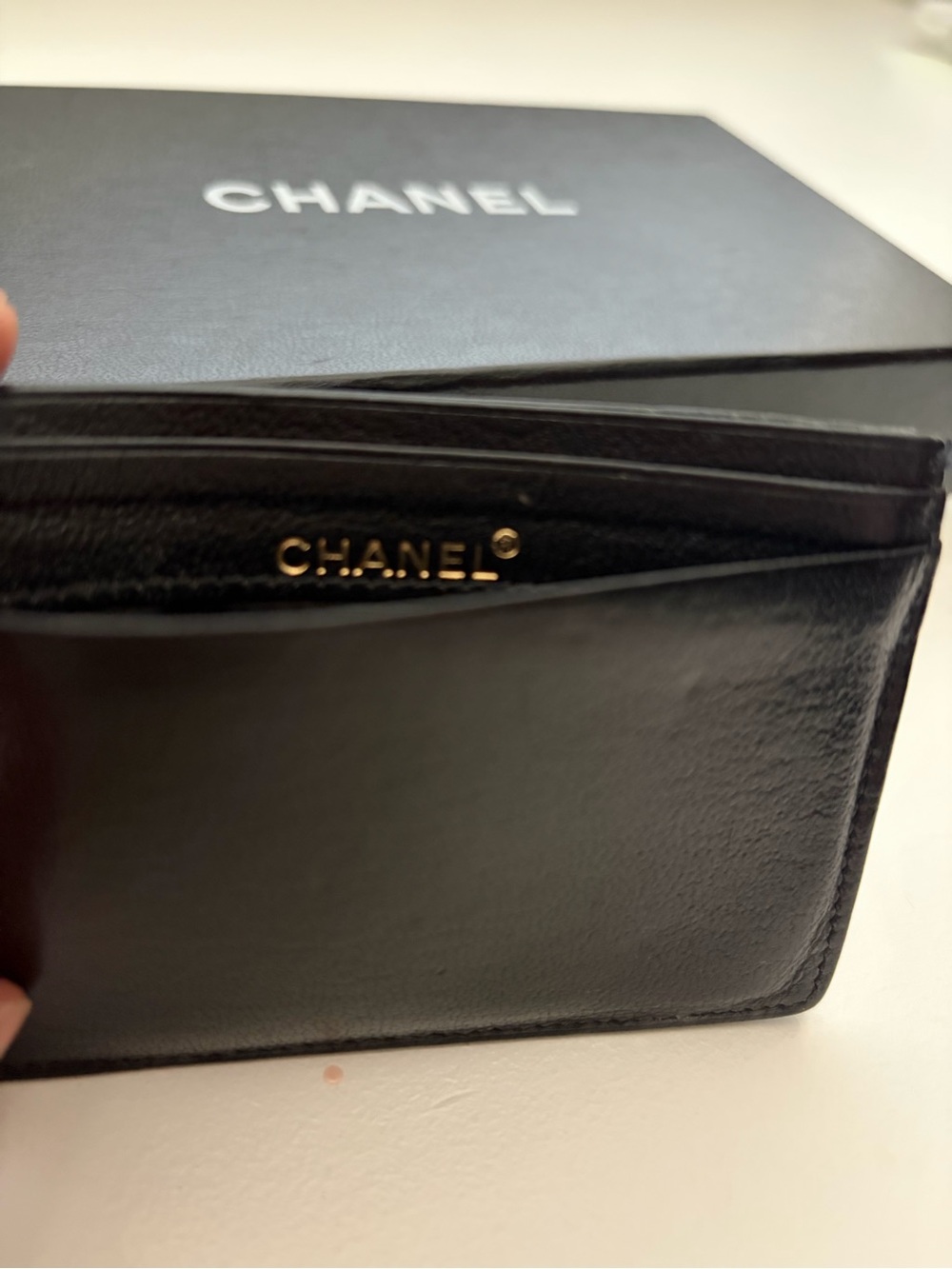 CHANEL Black Leather Card Holder with Gold CC logo - Authentic - Picture 5 of 11